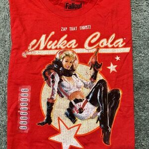 Fallout Retro Nuka Cola Pin-up T-shirt Men’s XL Red Ripple Junction NWT